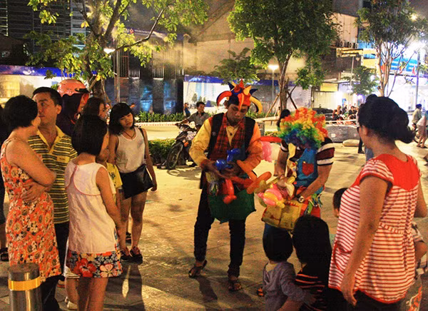 Khi Quảng trường đi bộ Nguyễn Huệ được đưa vào sử dụng sẽ là nơi được người dân yêu thích tìm đến sau một ngày làm việc mệt nhọc.