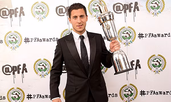 Eden Hazard đã được vinh danh là cầu thủ xuất sắc nhất Premier League mùa này.