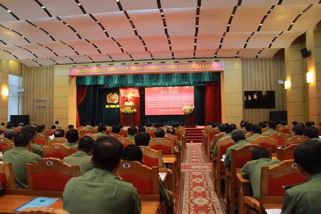 Các đại biểu dự Hội nghị