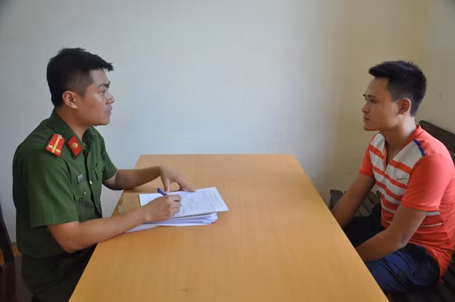 Hỏi cung đối tượng Nguyễn Đức Tôn