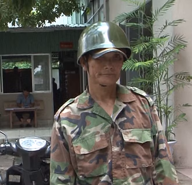 Đối tượng Tín tại Công an quận Cái Răng.