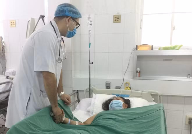 Sức khỏe bệnh nhân B. đang dần hồi phục.