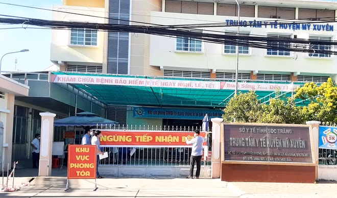 Cơ quan chức năng tỉnh Sóc Trăng phong tỏa Trung tâm Y tế huyện Mỹ Xuyên.