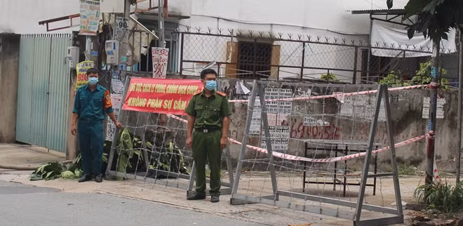 Một chốt phong tỏa địa bàn phường Trảng Dài.