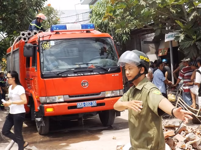 Lực lượng Cảnh sát PCCC TP.Cần Thơ đã kịp thời đập tắt đám cháy.