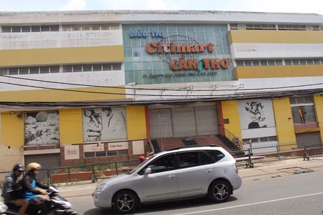 Siêu thị Citimart Công ty Tây Nam trúng thầu đấu giá trên 104 tỷ đồng, nhưng khi thế chấp vay tiền ngân hàng được thẩm định lên trên 330 tỷ đồng để được vay vốn ưu đãi lãi suất 0%