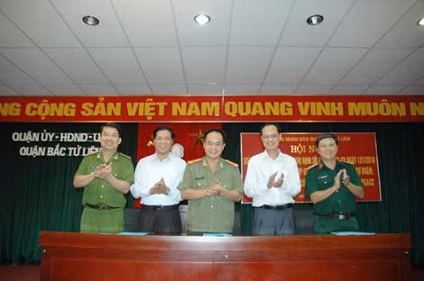 Lễ ký Quy chế phối hợp giữa 3 lực lượng Công an – Quân đội quận Bắc Từ Liêm và Phòng Cảnh sát PCCC số 3.
