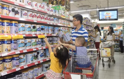 Kiểm soát giá sữa để ngăn chặn tình trạng NTD bị trục lợi. Kiểm soát giá sữa để ngăn chặn tình trạng NTD bị trục lợi.