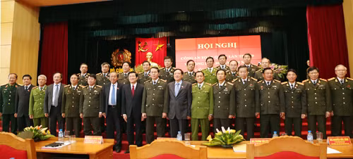 Chủ tịch nước Trương Tấn Sang; Đại tướng Trần Đại Quang và các đại biểu tham dự Hội nghị. Ảnh: Anh Hiếu. Chủ tịch nước Trương Tấn Sang; Đại tướng Trần Đại Quang và các đại biểu tham dự Hội nghị. Ảnh: Anh Hiếu.