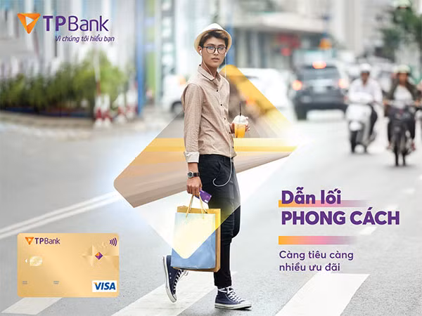 TPBank Visa Gold mang lại nhiều ưu đãi chi tiêu hấp dẫn cho chủ thẻ.