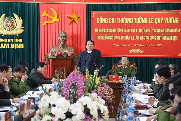 Đồng chí Ngô Gia Tự phát biểu tại buổi kiểm tra.