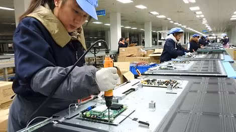 Thời gian tới, lĩnh vực công nghệ được cho là vẫn có sự cạnh tranh quyết liệt giữa hai người khổng lồ. Ảnh: BBC. Thời gian tới, lĩnh vực công nghệ được cho là vẫn có sự cạnh tranh quyết liệt giữa hai người khổng lồ. Ảnh: BBC.