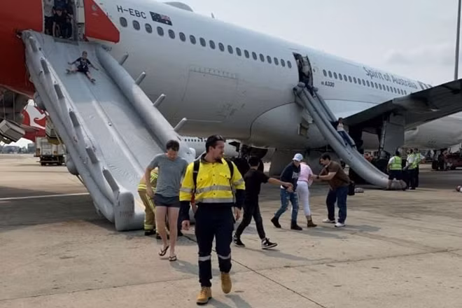 Chiếc Airbus A330 phải hạ cánh khẩn cấp vì gặp vấn đề về thuỷ lực.