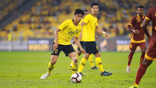 Syafiq Ahmad – chân sút nguy hiểm nhất của Malaysia. Syafiq Ahmad – chân sút nguy hiểm nhất của Malaysia.