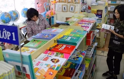 Lo ngại cạnh tranh không lành mạnh trong việc lựa chọn sách giáo khoa