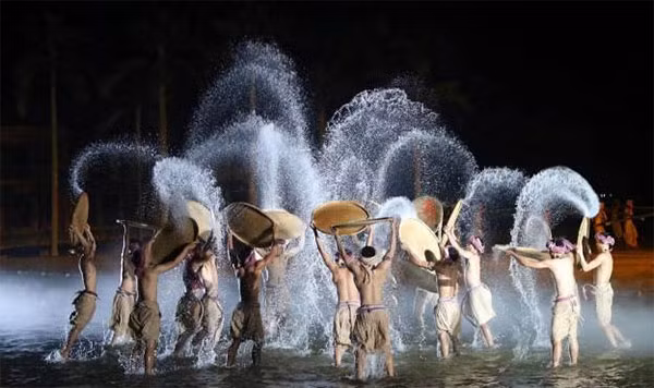 Show Tinh Hoa Việt Nam tại Grand World Phú Quốc sẽ đem đến những giá trị nghệ thuật và cảm xúc khó quên cho khán giả. Ảnh: Ký ức Hội An.