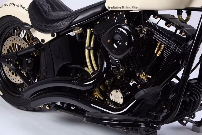 Chiếc siêu mô tô được trang bị động cơ Twin Cam 1570cc.