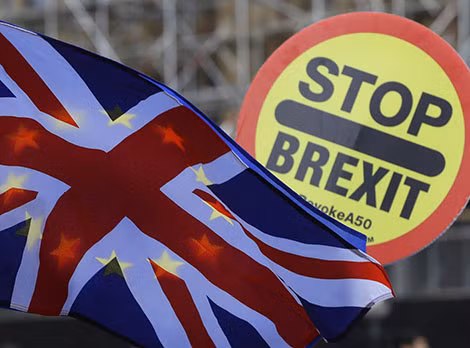 Anh bị chia rẽ bởi quan điểm đảo ngược Brexit.