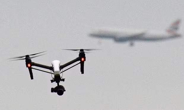Kế hoạch bắt buộc chủ sở hữu drone phải đăng ký sử dụng đã được công bố từ năm 2017. Kế hoạch bắt buộc chủ sở hữu drone phải đăng ký sử dụng đã được công bố từ năm 2017.