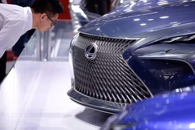 Toyota bị phạt vì áp đặt giá bán Lexus tại thị trường Trung Quốc.