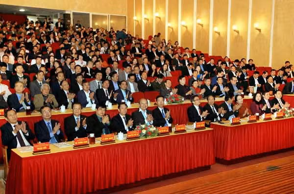 Các đại biểu dự hội nghị.