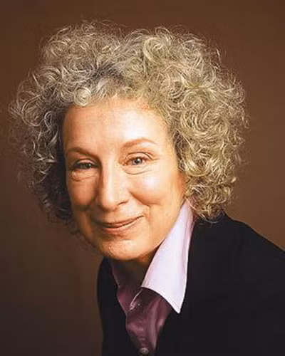 Nữ nhà văn Margaret Atwood (Canada).