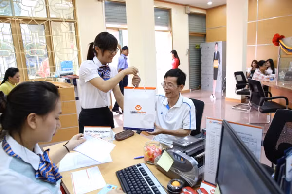 LienVietPostBank ứng dụng online phục vụ cho vay 24/7.