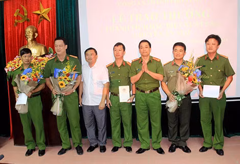 Thành công của chuyên án phá ổ nhóm làm giả thẻ ATM được đánh giá cao.