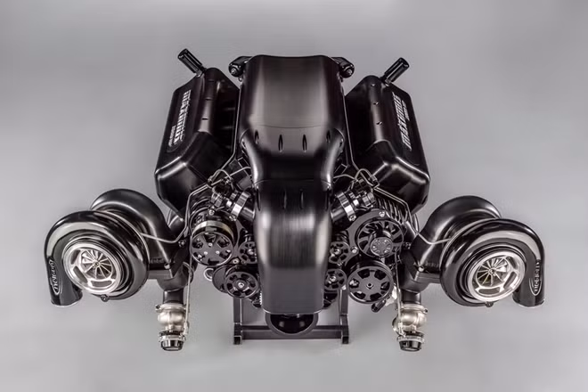 Chiếc Dodge Charger Maximus được trang bị khối động cơ Hemi V8 Twin-turbo 9.4 lít sản sinh công suất hơn 2.250 mã lực.