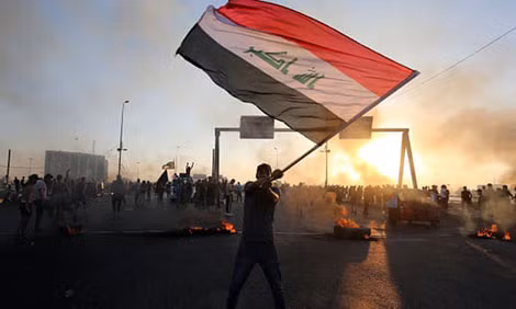 Người dân Iraq biểu tình phản đối chính phủ tham nhũng và bất công.