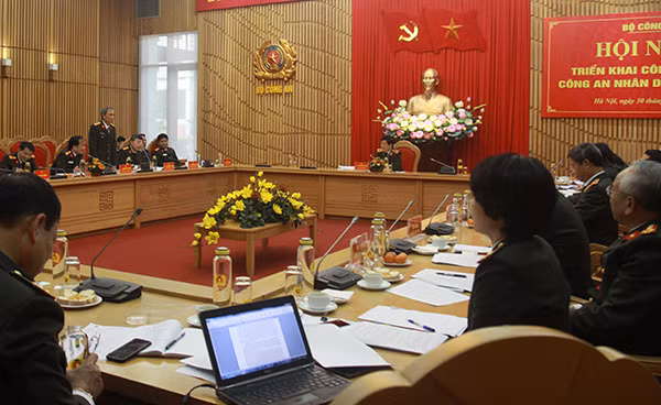 Thứ trưởng Nguyễn Văn Sơn chủ trì Hội nghị triển khai công tác y tế CAND.