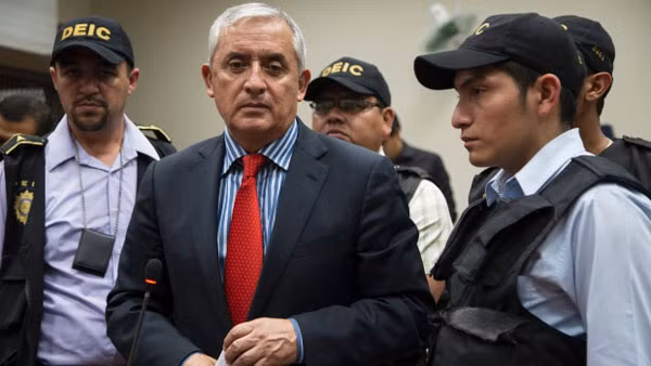 Cựu Tổng thống Otto Perez Molina đã phải xuất hiện trước tòa hôm 3/9. Ảnh: AP.