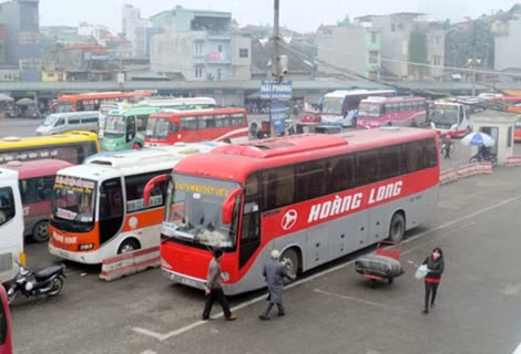 Hành khách cần vào bến mua vé trước khi lên xe để bảo vệ quyền lợi của mình.