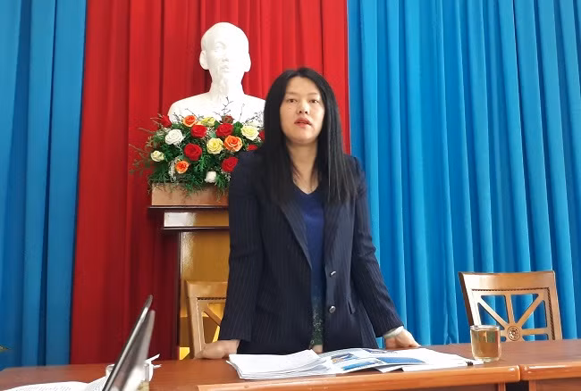 Bà Trần Thị Vũ Loan, Phó Chủ tịch UBND TP Đà Lạt thông tin về việc tạm đình chỉ công tác 2 Chủ tịch phường.