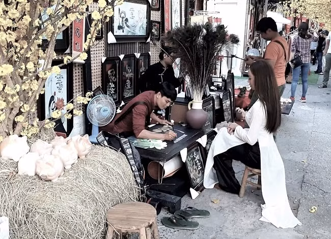 Viết câu đối ngày Tết