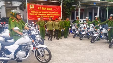 Các phương tiện vừa được bàn giao sẽ giúp tăng cường hiệu quả TTKS.