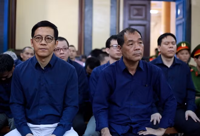 Các bị cáo tại toà