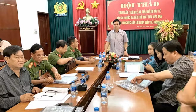 Trung tướng Nguyễn Ngọc Anh phát biểu chủ trì hội thảo