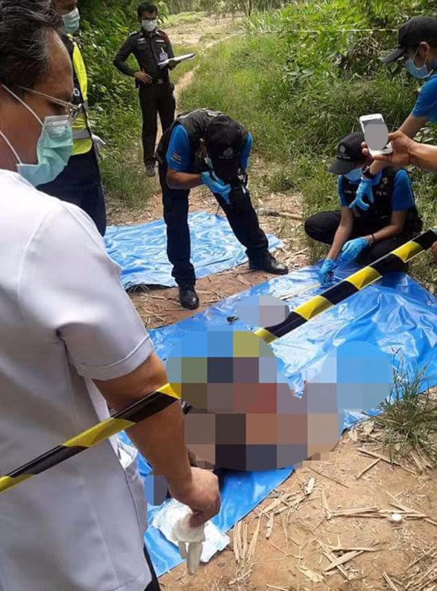 Hiện trường phát hiện thi thể nạn nhân (Ảnh: Viral Press) Hiện trường phát hiện thi thể nạn nhân (Ảnh: Viral Press)