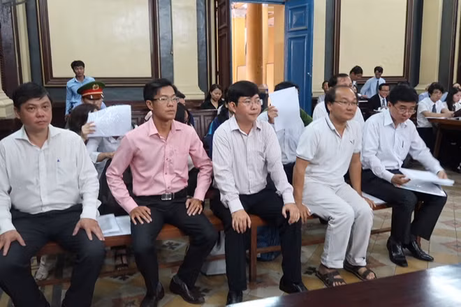 Các bị cáo tại toà