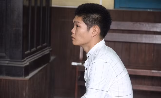 Bị cáo Nguyễn Minh Hải tại toà.