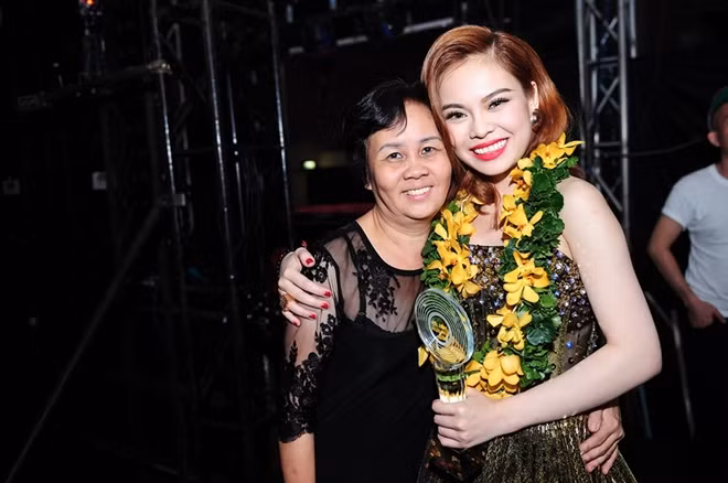Đêm 3/5, Đêm gala công bố kết quả “The Remix – Hoà âm ánh sáng” diễn ra trước sự háo hức của top 4 chung cuộc và đông đảo khán giả theo dõi chương trình.