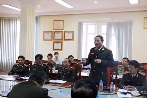 các đại biểu phát biểu ý kiến.