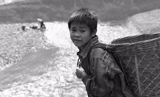 Một trong số những hình ảnh đầy chất thơ của NSND Hữu Tuấn