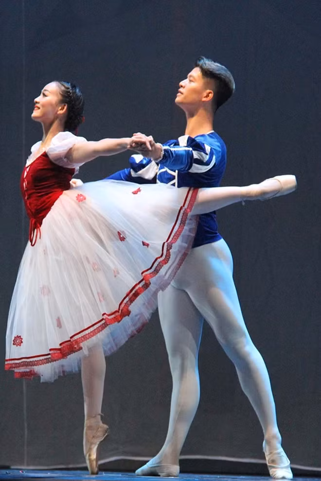 Người xem vẫn có dịp thưởng thức múa ballet thuần khiết