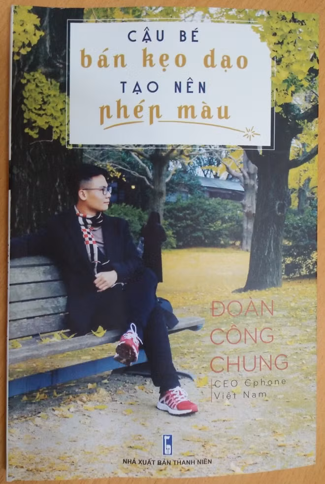 Tự truyện "Cậu bé bán kẹo dạo tạo nên phép màu"