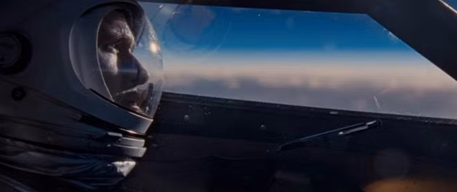 Hình ảnh Neil Armstrong trong phim