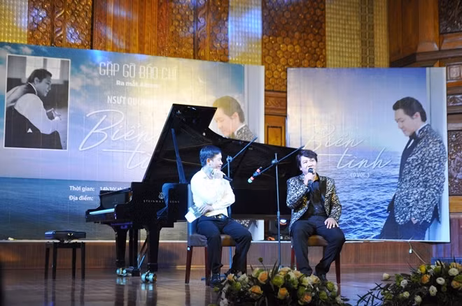 NSƯT Quốc Hưng trao đổi với báo chí và đồng nghiệp về những tâm huyết anh dành cho sản phẩm âm nhạc mới nhất