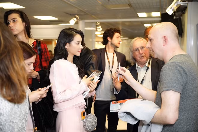 Đến Cannes là một trong những cơ hội quý để nữ diễn viên giới thiệu bản thân và đất nước với các nhà làm phim thế giới