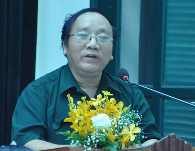 Nhà thơ Trần Đăng Khoa cho rằng không nên lo lắng văn hóa xứ Đoài bị "bức tử"